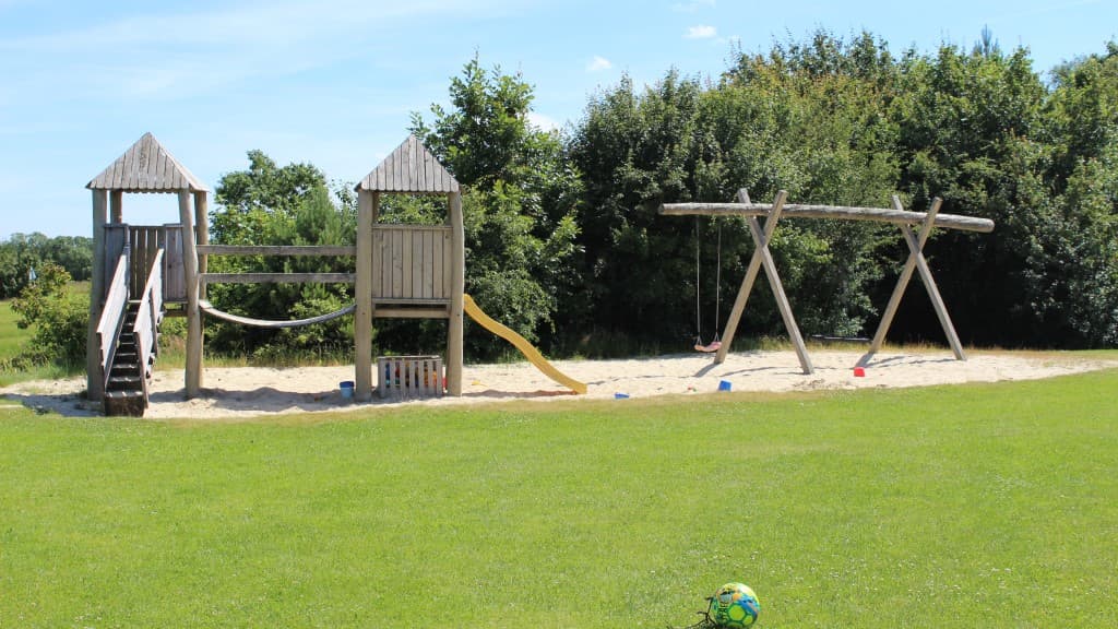 Fitting Village holiday - Playground