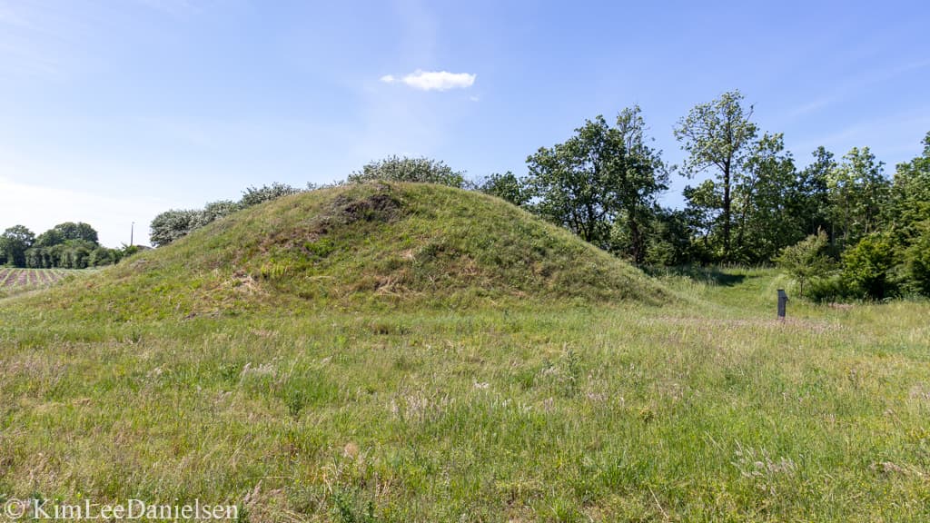 Grave of the Skrydstrup Woman