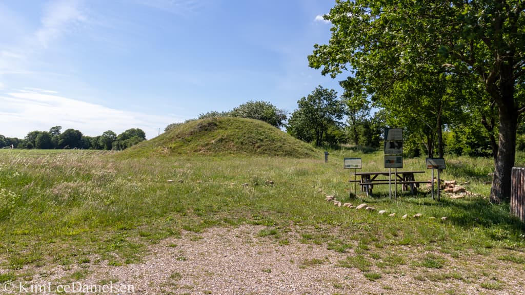 Grave of the Skrydstrup Woman