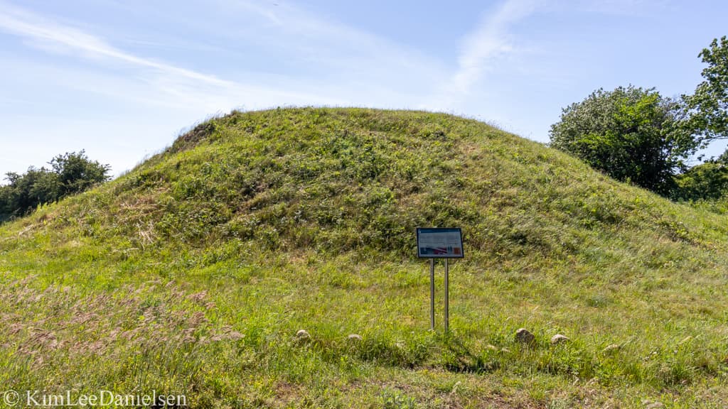 Grave of the Skrydstrup Woman