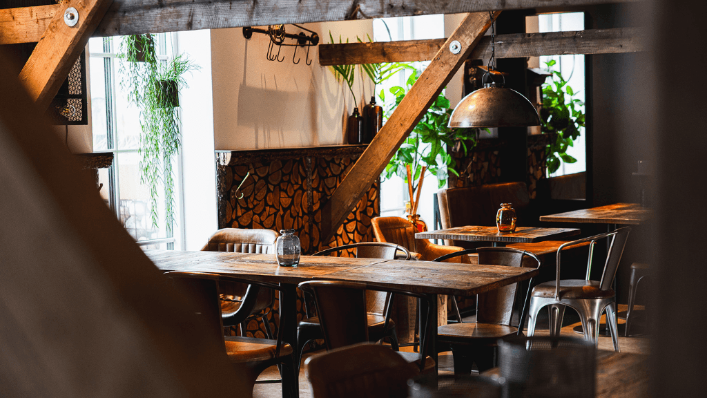Café Fun Art_surroundings