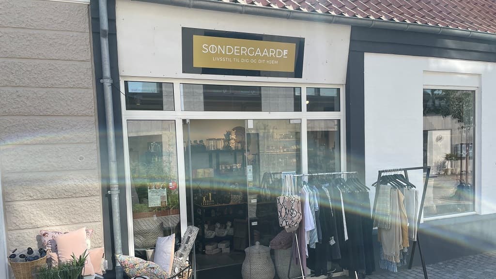 SØNDERGAARD F