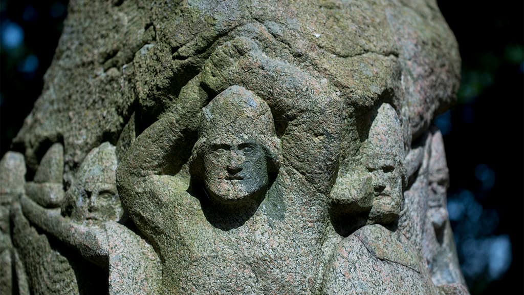Magnussten - at Skibelund Krat