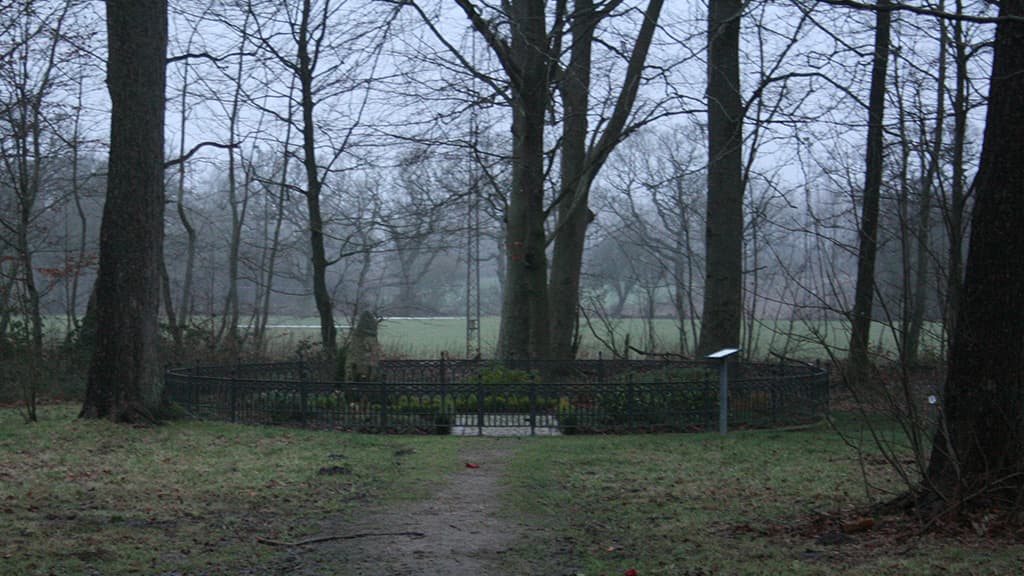 WWII Memorial by Grønvang Skoven, Vejen