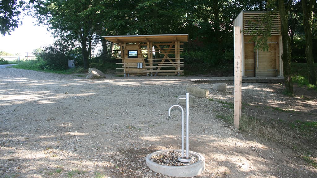 Shelters near Frihedsbroen, Kongeåstien