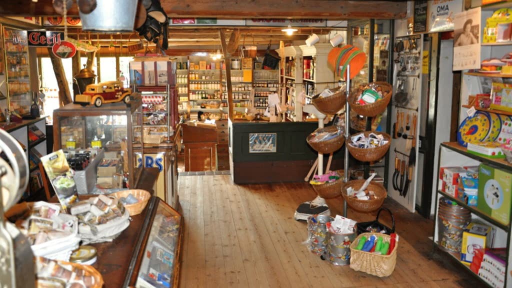 Old grocer’s shop Bindeballe Købmandsgård