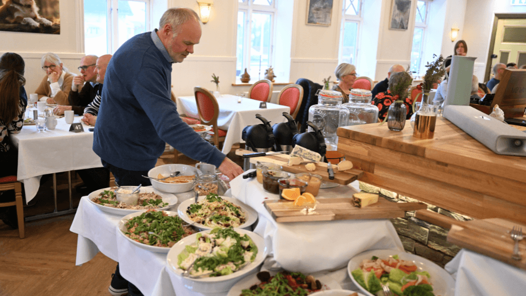Brunch buffet, Restaurant Rold Gl. Kro
