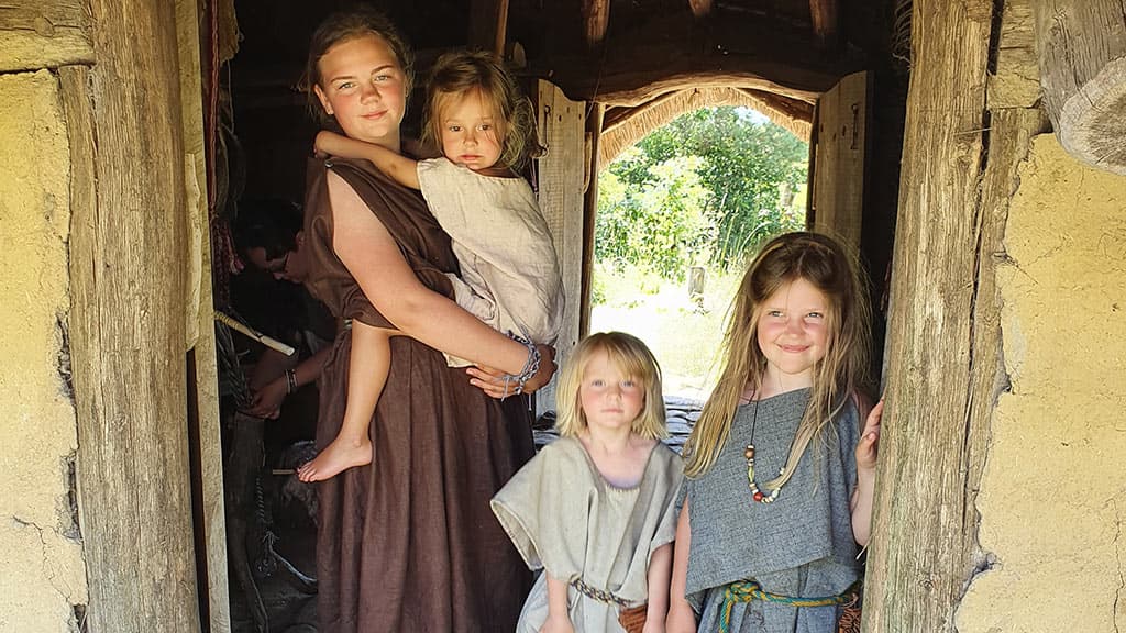 Live Like an Iron Age Family