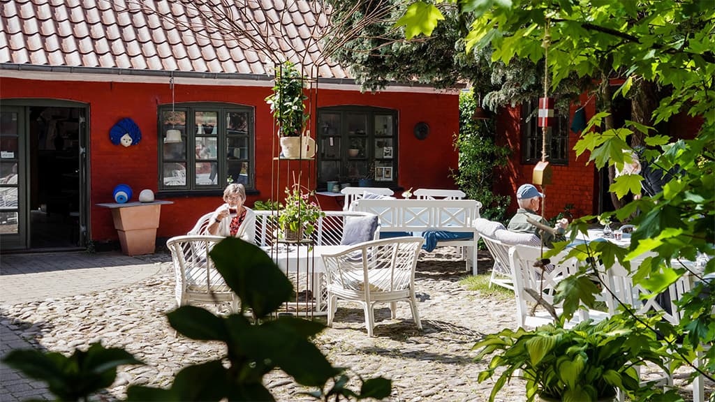 Snedkergaarden ice cream parlor